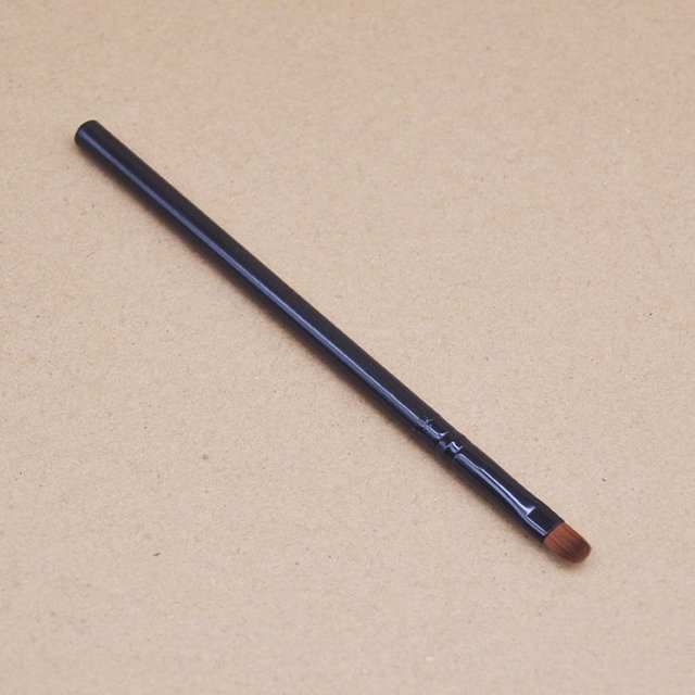 Pincel de un solo color para labios, pincel corrector, pincel de cejas, pincel de sombra de ojos, pincel de lápiz labial, pincel de maquillaje, herramienta de maquillaje de belleza portátil