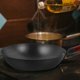 thumbnail image 3 of Wok chino Wok antiadherente Sartén doméstica Utensilios de cocina Wok con mango de madera, 3 of 5