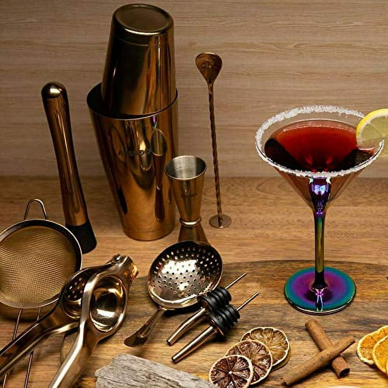 MANHATTAN cocktail shaker in Art Deco inspired stainless steel