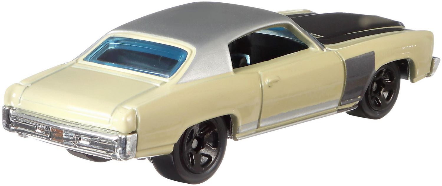 Hot Wheels '71 Monte Carlo Vehicle