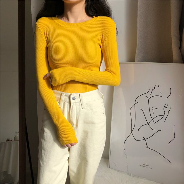 Suéter básico de cuello redondo de color sólido Suéter de manga larga Camisa de base de punto Suéter exterior ajustado Suéter interior Moda femenina