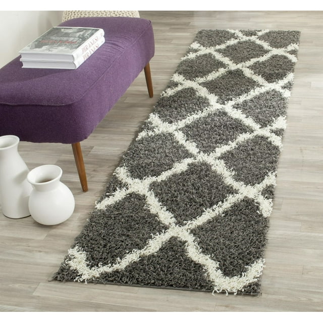 Safavieh Dallas Logan Geometric Shag Area Rug