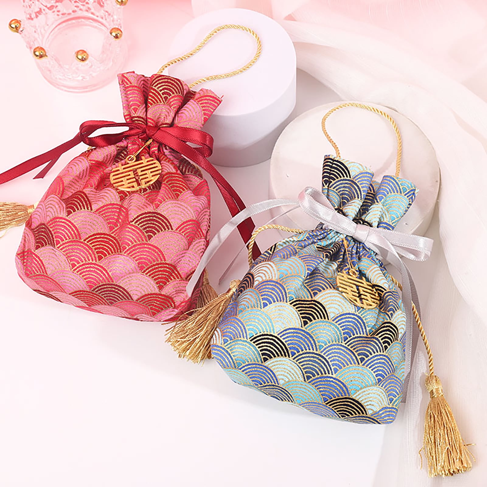 Gift pouches clearance