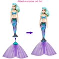 thumbnail image 4 of Barbie Poupée Révélation de Couleur avec 7 Surprises : 4 Sacs Mystères Contenant Queue de Sirène Surprise, Chaussures, Collier & Éponge; Révélations d'Eau Style Métallique de Poupée; 3 Ans et Plus [Styles Peuvent Varier], 4 of 5