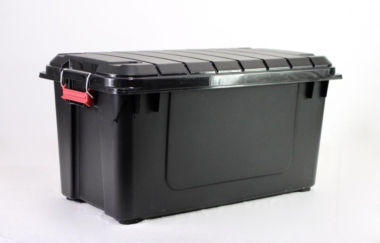 iris 82 quart weathertight