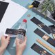 thumbnail image 3 of Etiquetas para botellas de agua de graduación, 50 unidades, pegatinas adhesivas negras y doradas, impermeables, decorativas, para celebraciones., 3 of 9