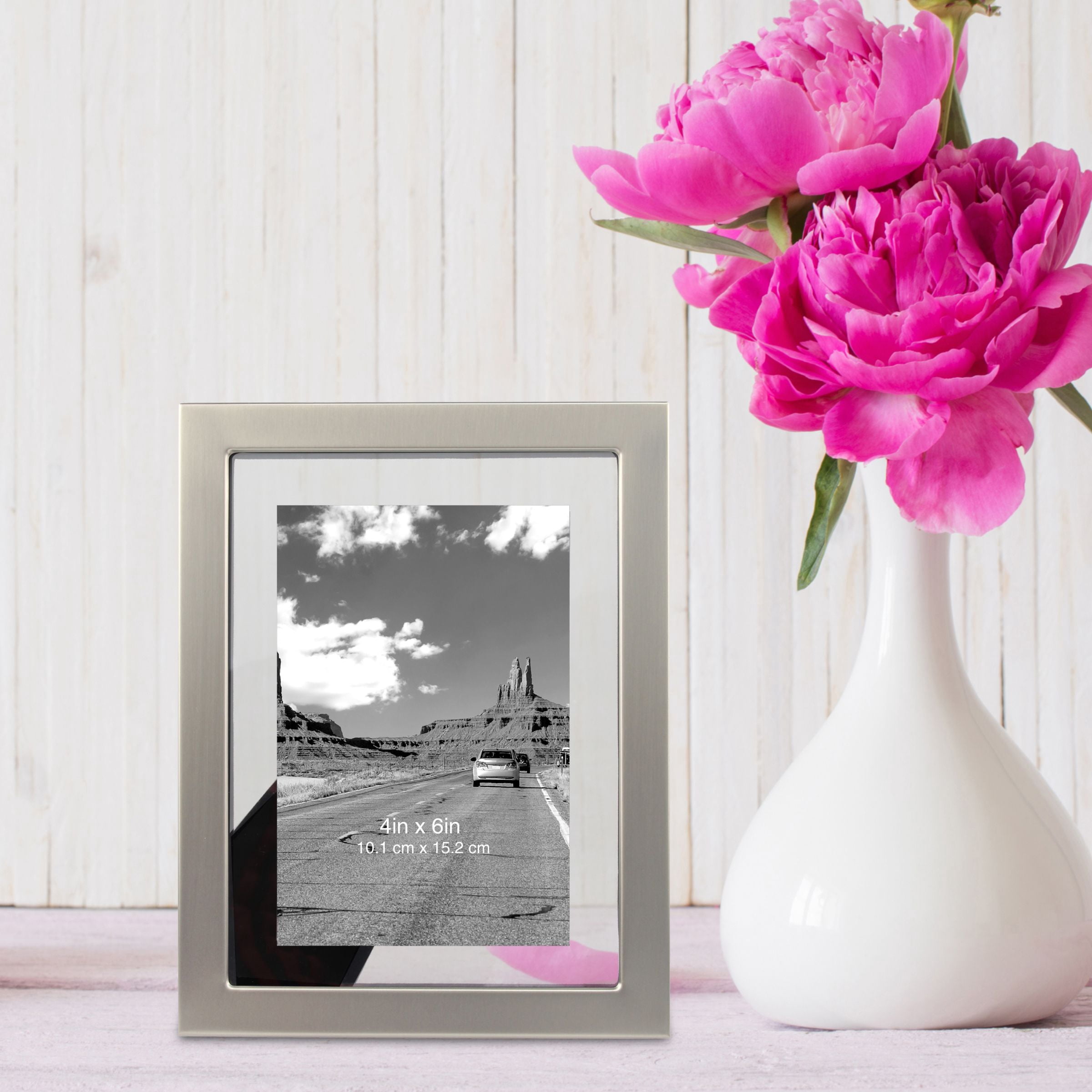 Better Homes & Gardens 4" x 6" Rectangle Metal Tabletop Floating Picture Frame, Silver