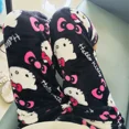 thumbnail image 1 of Pantalones de pijama de Hello Kitty para Halloween, pantalones suaves de tela elástica doble de lana de Anime Sanrio, regalo de cumpleaños de dibujos animados para mujer, 1 of 7
