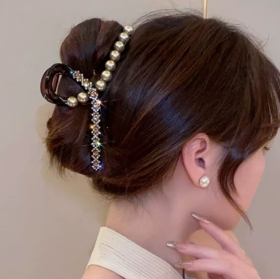Large Shark Clips for Thick Hair - Stylish and Secure Hold for Everyday Use