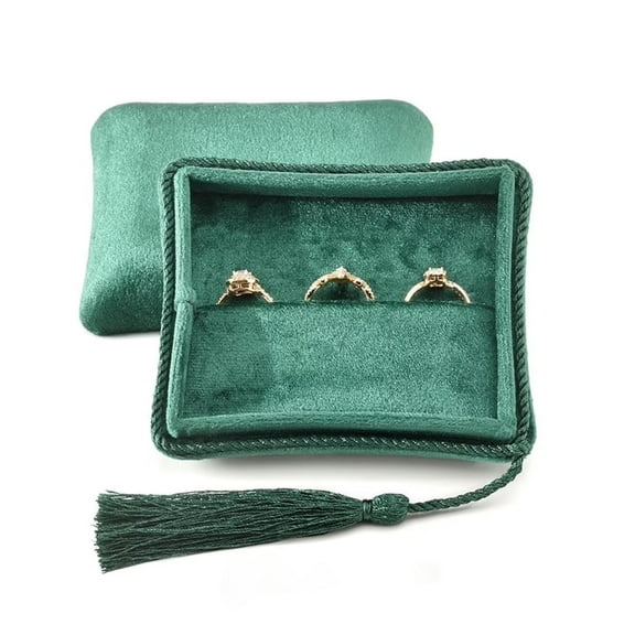 TAIMY Velvet Ring Box, Vintage Emerald Green Jewelry Organizer with Tassel, Small Travel Case for Rings, Earrings and Necklaces