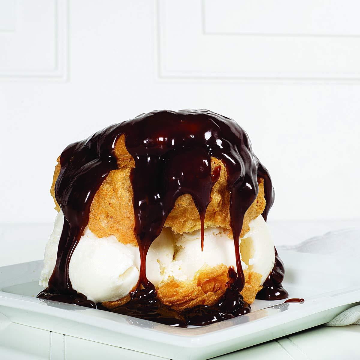Sanders Milk Chocolate Hot Fudge Dessert Topping, 20 OZ  (Pack of 12)