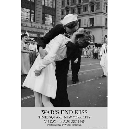 Wars End Kiss VJ Day Times Square Photo Poster 24x36 inch