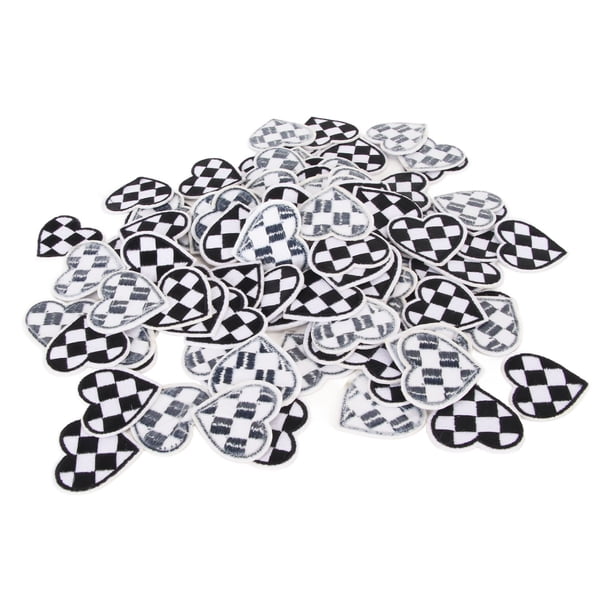 100 Uds. Parches en forma de corazón para planchar en rejillas blancas y negras, parches de apliques bordados DIY para bolsas de ropa