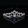 thumbnail image 1 of Diadema de corona para niños, accesorios para el cabello con corona de aleación para niñas pequeñas, tocado de diamantes de imitación para actividades del Día del Niño, 1 of 6