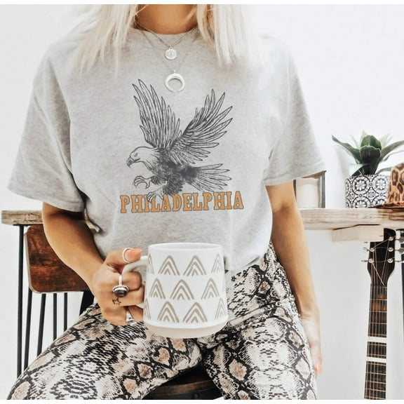 PHILADELPHIA EAGLE sleeve T-Shirt Graphic Tees