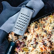 Microplane Gourmet Series Extra Coarse Grater – Stainless Steel Kitchen Tool for Hash Browns, Coleslaw, and Cheese with Soft-Touch Handle