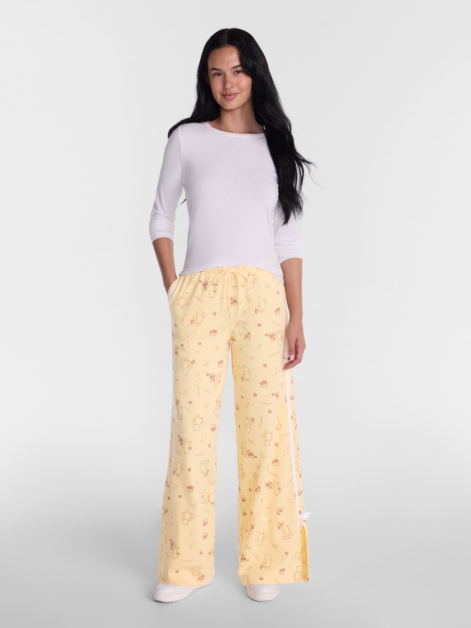 Winnie the Pooh Women's Fleece Wide Leg Jogger Pants, Sizes XXS-XXL
