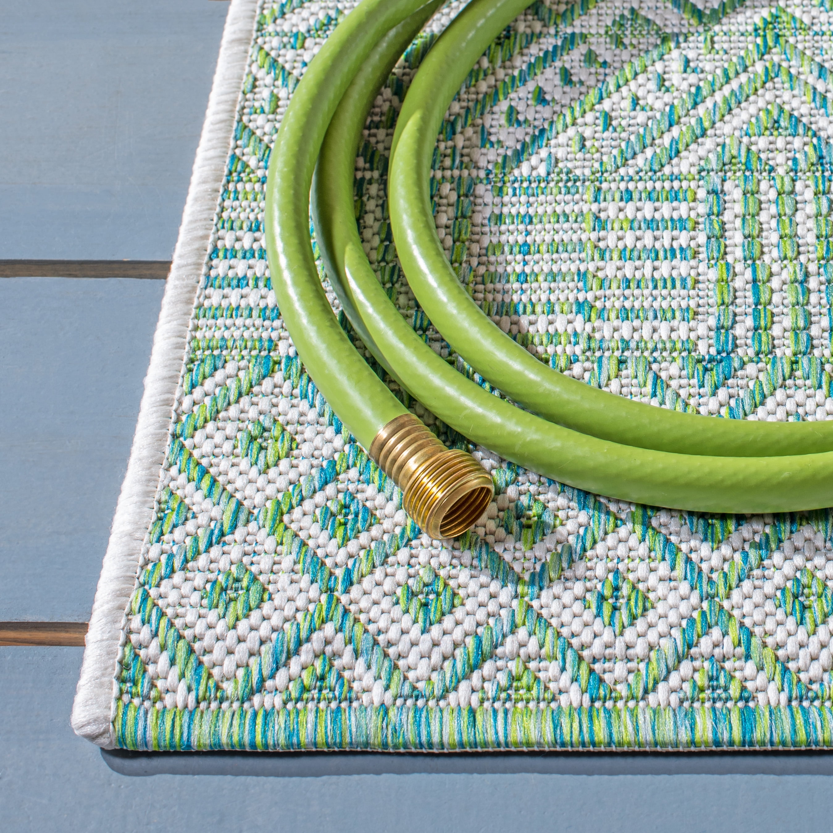 SAFAVIEH Courtyard Evander Geometric Indoor/Outdoor Area Rug, Ivory/Green, 5'3" x 5'3" Square
