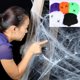 thumbnail image 3 of Accesorios de escena de fiesta de miedo de Halloween, telaraña elástica blanca, telaraña de terror, decoración de Halloween para Bar, Casa Encantada, 3 of 4