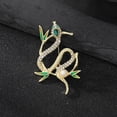 thumbnail image 3 of Broche con forma de serpiente con diseño de perlas y hojas de bambú verde, 3 of 3