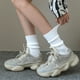 thumbnail image 2 of Guardurnaity 3 pares de calcetines de invierno para mujer, calcetines artesanales exquisitos de tela transpirable, calcetines de lana para mujer de Medias blanco, 2 of 6
