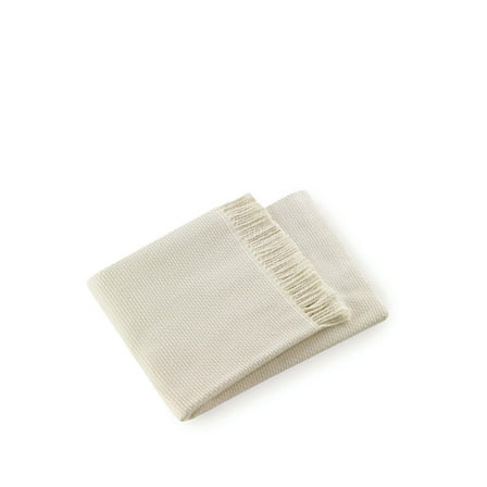 Soft Creamy White Links Pattern Throw Blanket