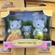 thumbnail image 2 of Figuras de chicas de anime de Sylvanian Families, juego de muebles Calico critters, familia de conejos, elefantes, pandas, trío de correas, 2 of 5