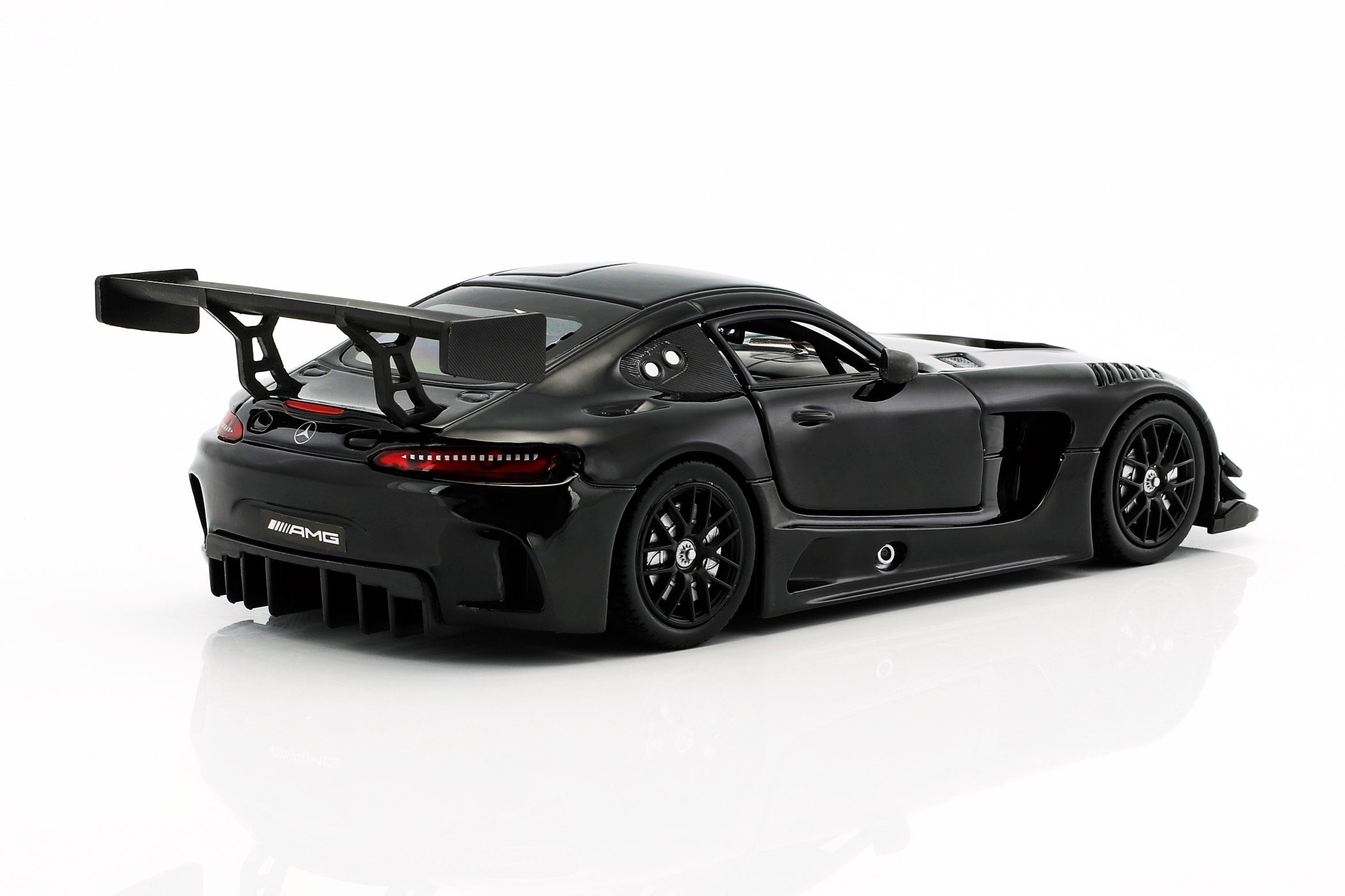 AUTOart 1/18 Mercedes AMG GT3 マットブラック Amazon | AUTOart 1/18 メルセデス・AMG GT3 マット・ブラック