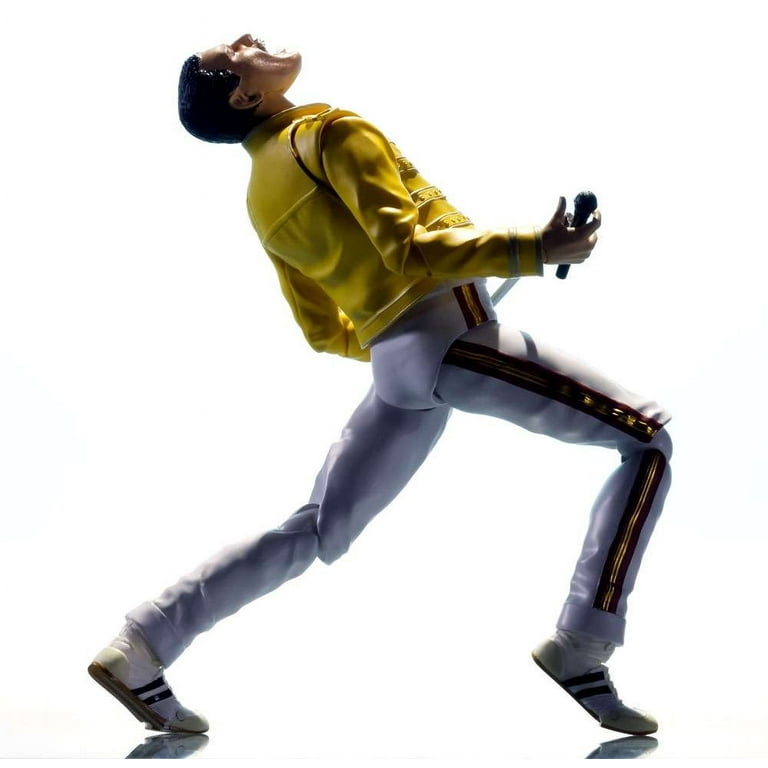 Amazon.com: Bandai Tamashii Nations Freddie Mercury 