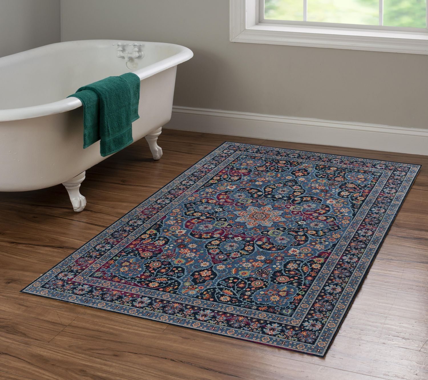 Emerald Ritchie Ivory & Blue 6'7" x 9'7" Area Rug