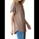 thumbnail image 3 of Blusa Informal de Verano para Mujer, de Corta, con Cuello en V, de Punto, Holgada, , Elegante. Camello L, 3 of 8