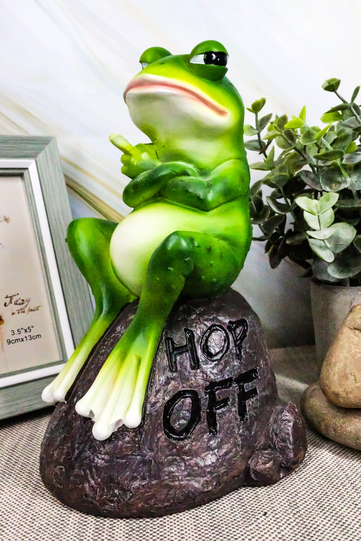 Frog Couple On Rock Figurine 4" High Glossy Finish All Resin New! 