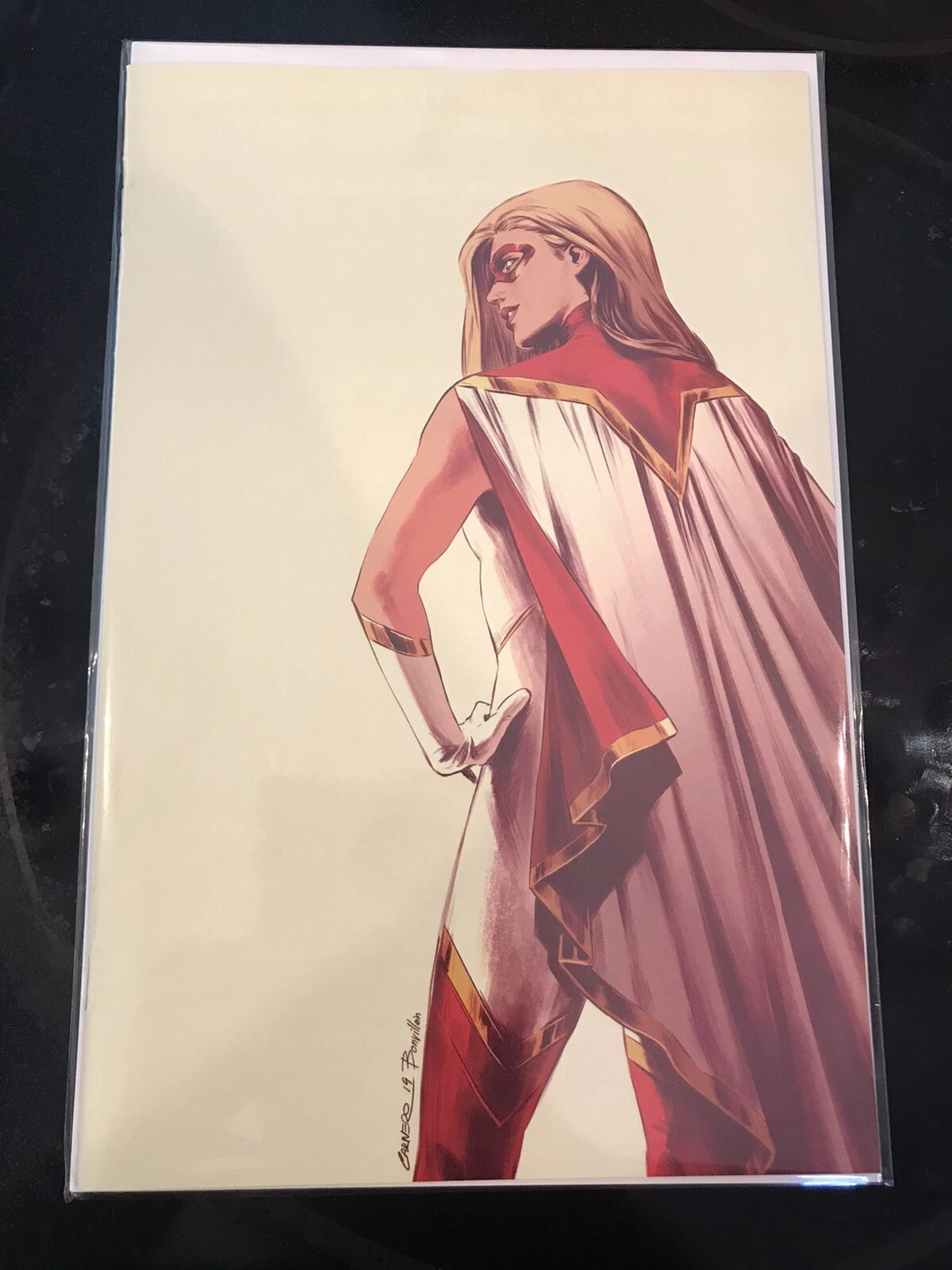 Captain Marvel 8 * NM+ * 2nd Print Carnero Virgin Variant 1st Appearance Star ⭐️