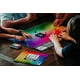 thumbnail image 3 of Juego de adivinanzas de colores USAOPOLY Hues and Cues, 3 of 5