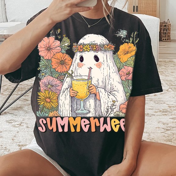 Ghost Summer Halloween T-Shirt – Funny Cocktail Tee with Retro Summer Vibes and Vintage Spooky Fun