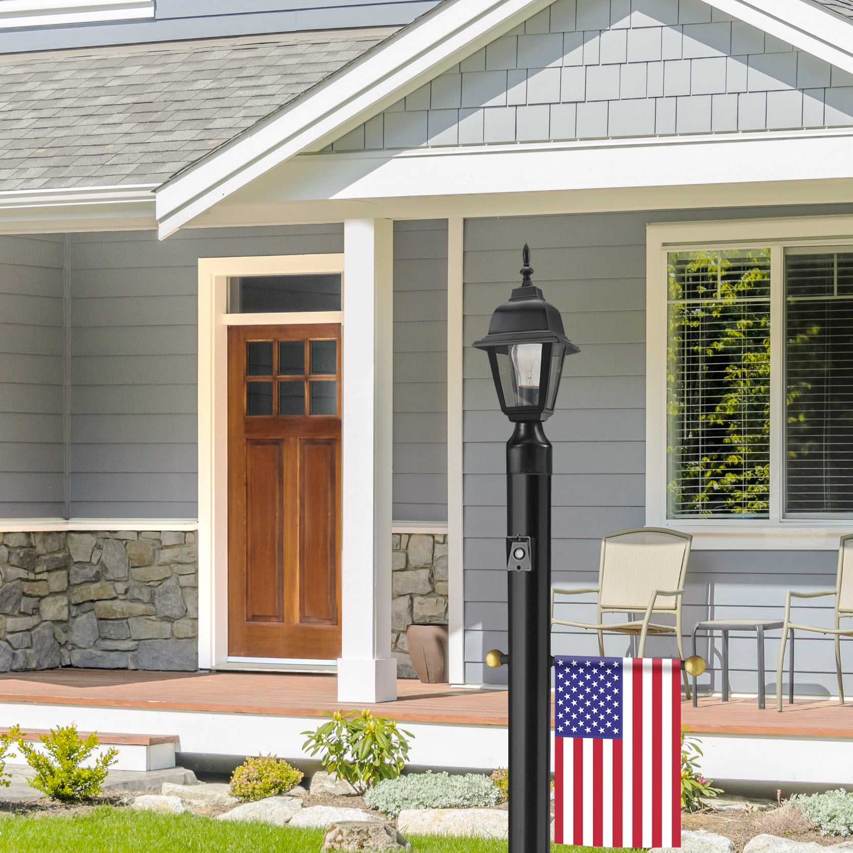 Design House Maple Street Black Wet-Rated Outdoor Post Light with Clear Glass