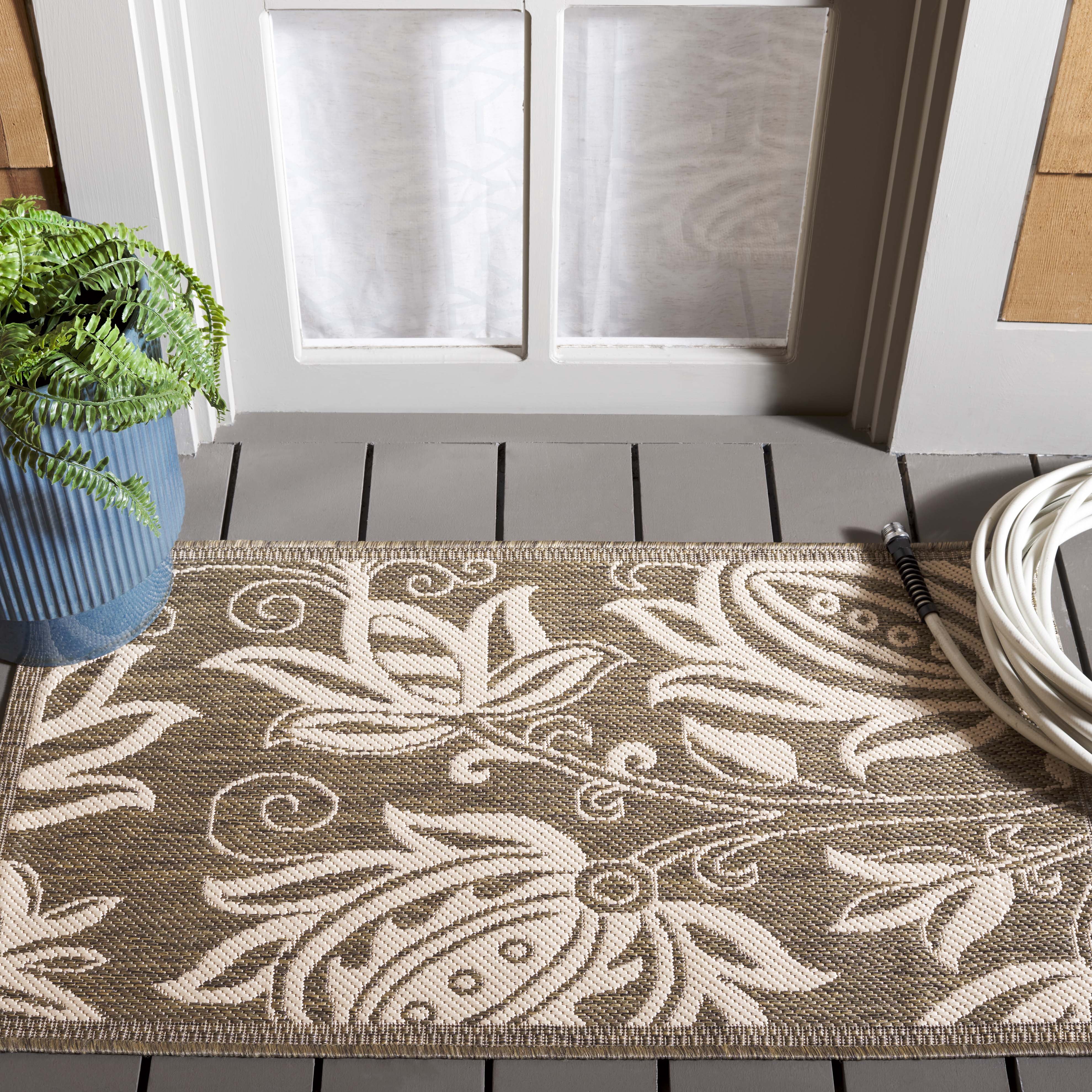 Safavieh Courtyard Crystal Floral Indoor/Outdoor Area Rug, Brown/Natural, 2' x 3'7"