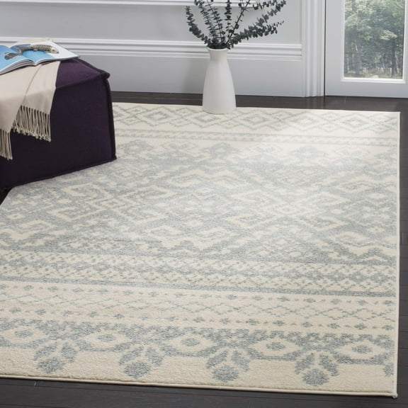 SAFAVIEH Adirondack Zachary Geometric Area Rug, Ivory/Slate, 6' x 6' Square