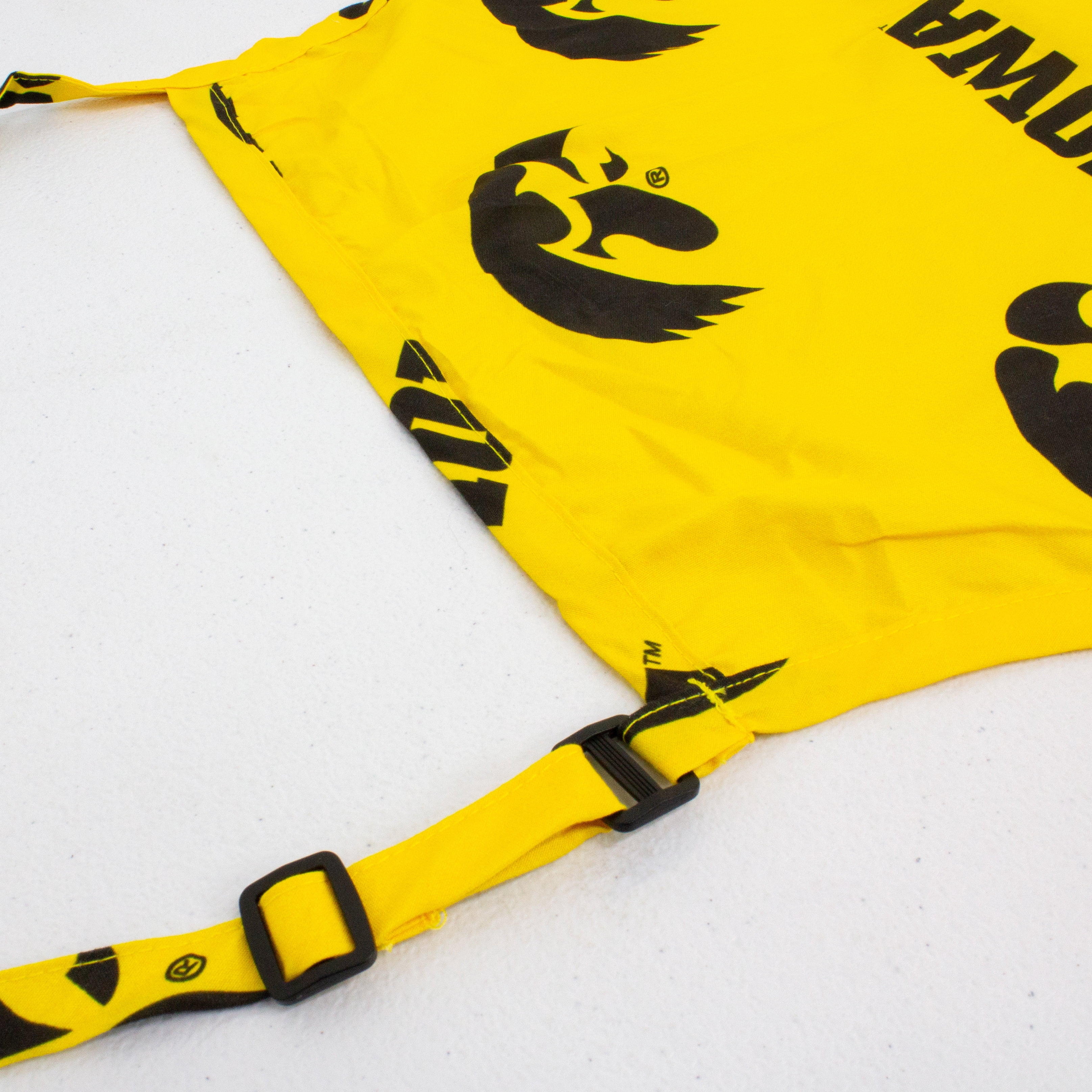 Iowa Hawkeyes Tailgating or Grilling Apron With 9" Pocket, Fully Adjustable