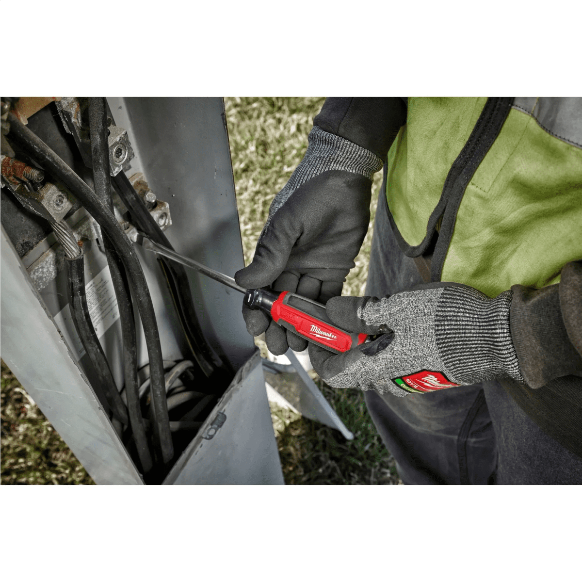 Milwaukee Tool 5/16 Inch Slotted 6 Inch Cushion Grip Demolition Screwdriver (USA)