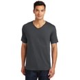 thumbnail image 1 of Camiseta Perfect Weight con cuello en V para hombre Distrito DT1170 XS Charcoal, 1 of 1