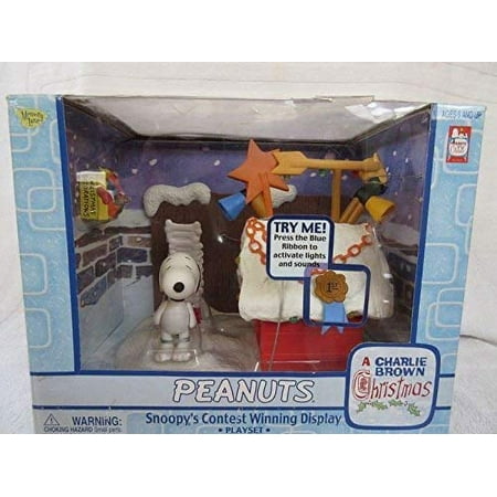 A Charlie Brown Christmas-Peanuts: Snoopy's Contest Winning Display Playset (Red Dog House)