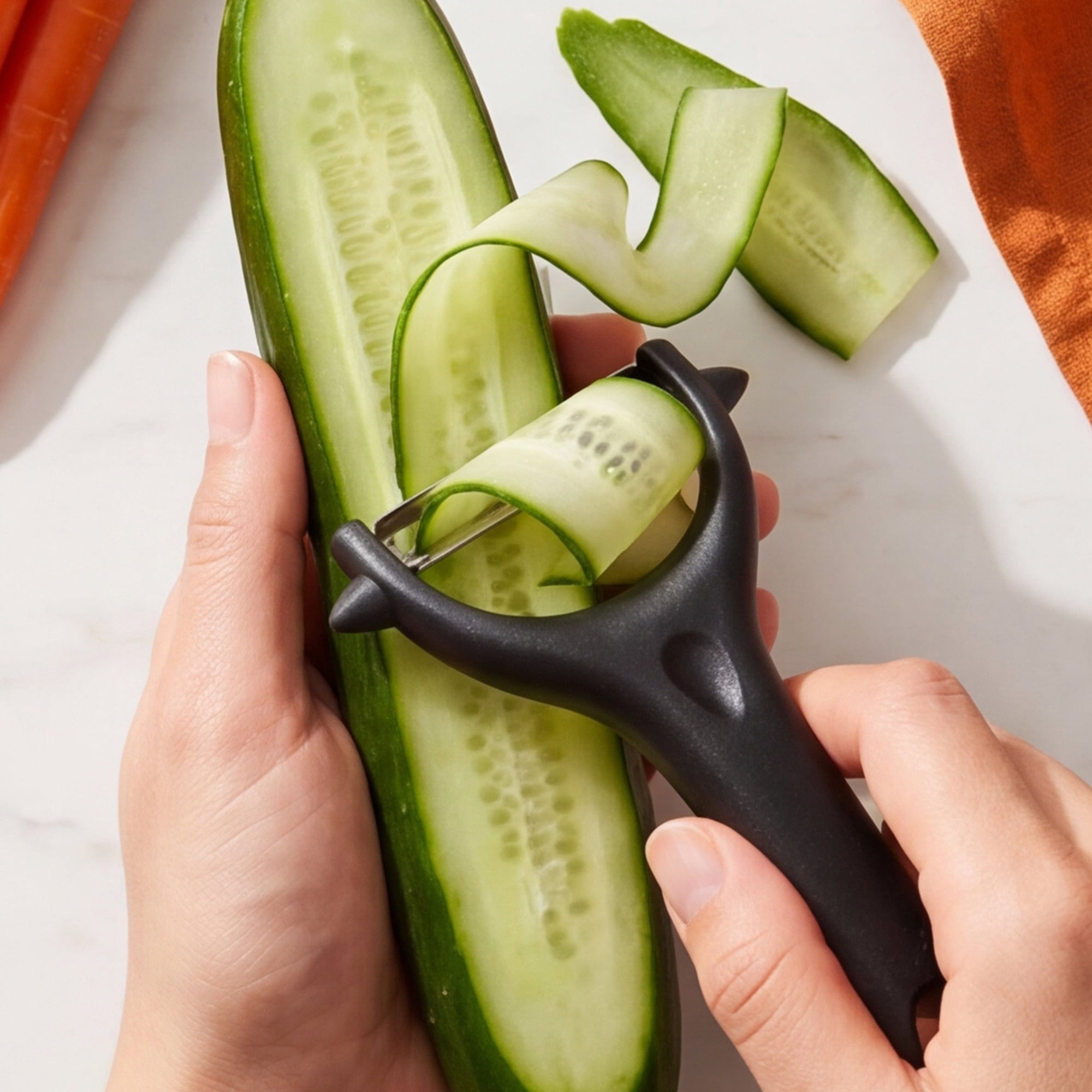Unique Bargains Plastic Fruit and Potato Peeler with Ergonomic Handle Black 5.8x3x1 inch