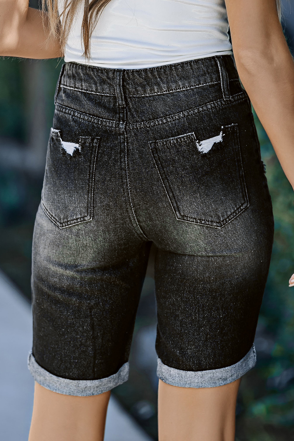 【AAKE】ROLL-UP BERMUDA DENIM Shop Mid Rise Moto Bermuda Denim Shorts with Roll-up Cuff