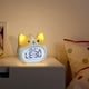 thumbnail image 5 of Lindo reloj despertador con pantalla digital, lámpara de mesa multifuncional, reloj de mesa nocturno amarillo, 5 of 9