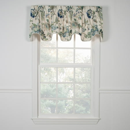 Triple Scallop - Ellis Curtain Brissac Lined Scallop Valance