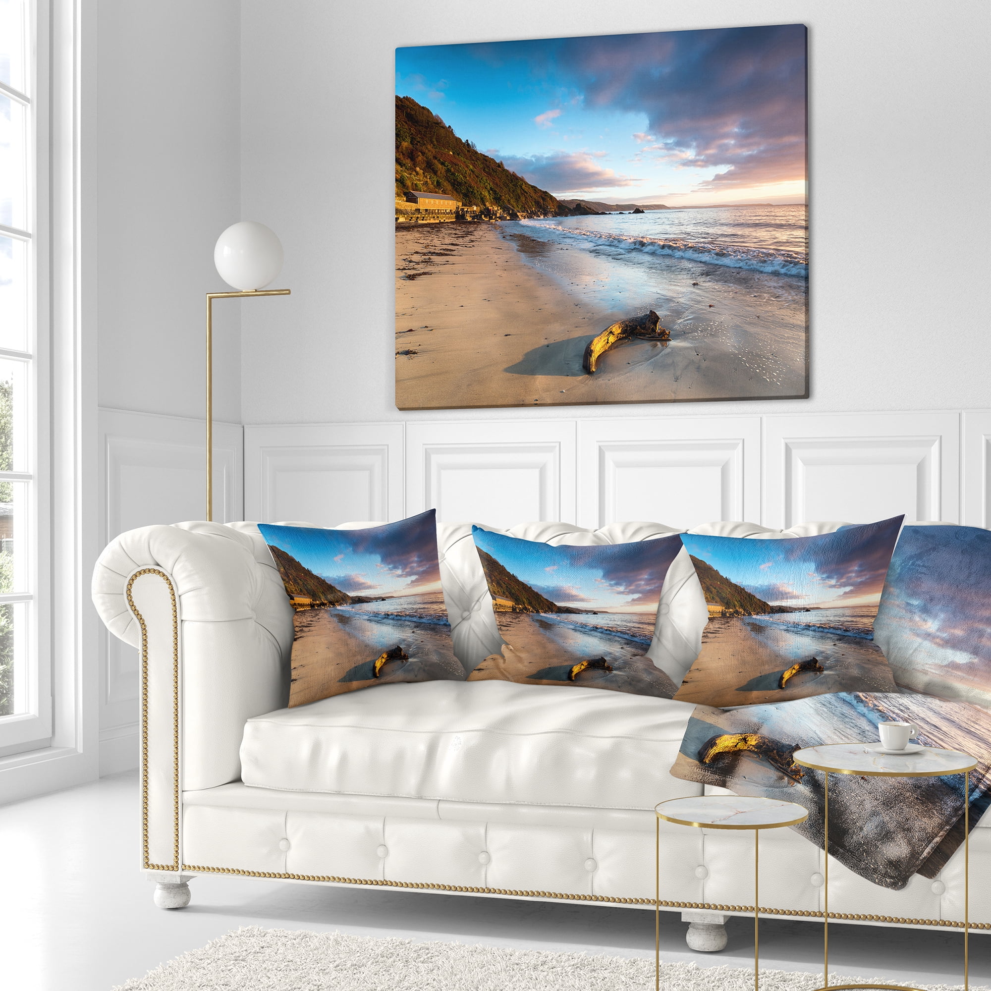Designart Looe Cornwall Beach at Sunrise - Modern Beach Throw Pillow - 16x16