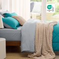 thumbnail image 4 of Juego de Edredón Bedsure King Size Reversible Turquesa de 7 Piezas, 4 of 7
