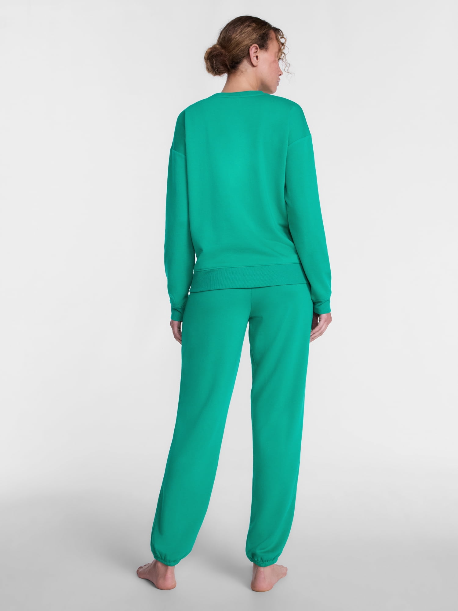 Joyspun Women's Fleece Lounge Sleep Top and Joggers, 2-Piece Pajama Set, Sizes XS-3X