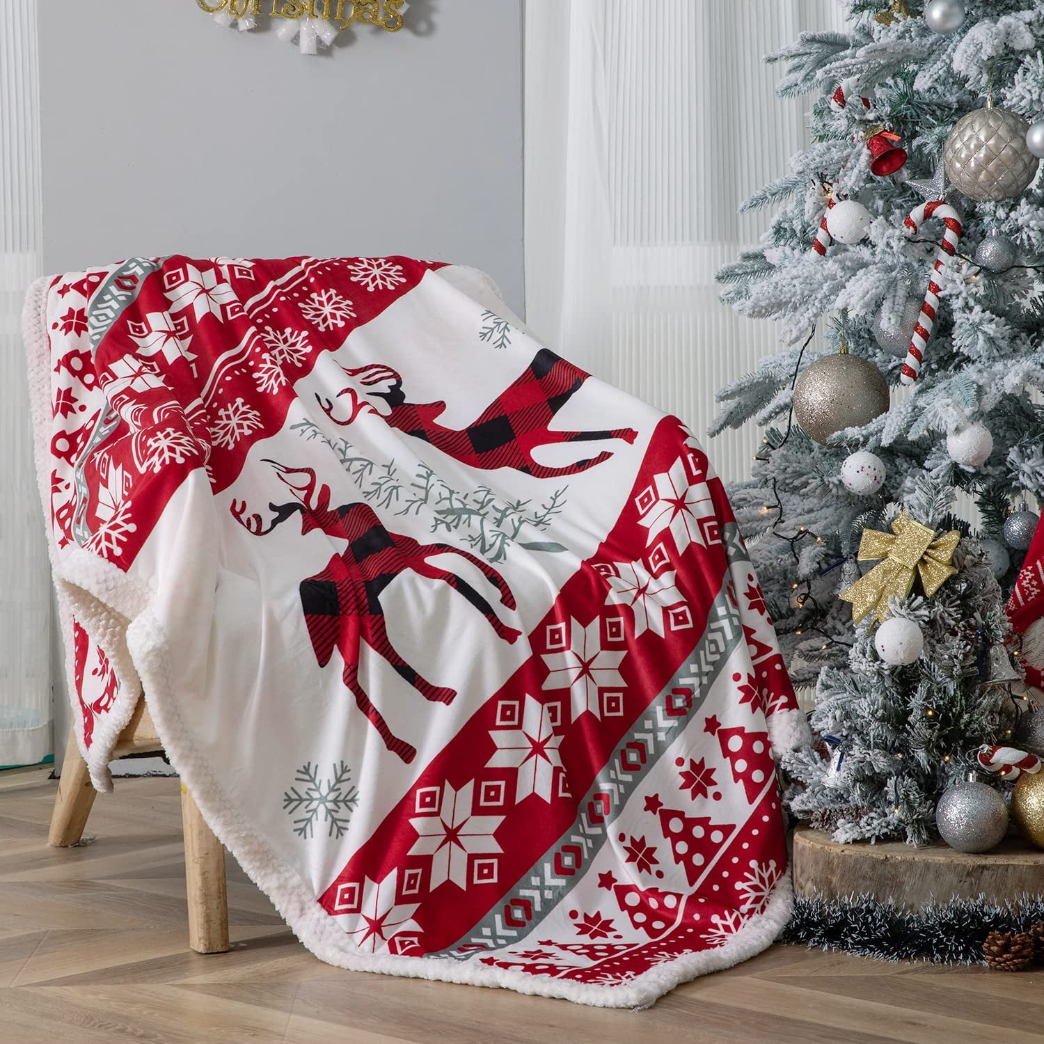 IGUOHAOChristmas Throw Blanket Reindeers Red Throw Blanket Fleece Plush Warm Cozy Fleece Blanket Throw Holiday Throw Blanket 60 X 80